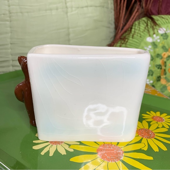 Three Bears Vase - Picture 4 of 9